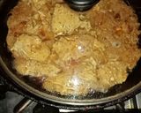 A picture of step 8 of Chicken Malai boti creamy floral pizza in pateela.