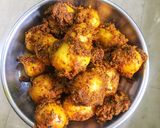 A picture of step 8 of Spicy baby potato curry.
