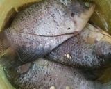 Foto langkah ke 1 dari resep Gurami pedas asem khas lamongan.