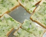 A picture of step 1 of Crispy Bread Bar.