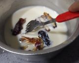A picture of step 2 of Dates icecream.
