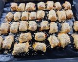 Szezámmagos virslis tészta recept fázis 7 fotója