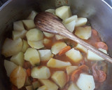 Foto del paso 4 de la receta: Cazuela de cordero con patatas