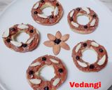A picture of step 4 of Apple Donuts.