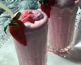 صورة لخطوة 2 من وصفة ميلك شيك الفراوله 🍓😋