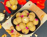 बेसन, सूजी और आटे के लड्डू (besan, suji aur ke laddoo recipe in Hindi) रेसिपी चरण 7 फोटो