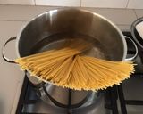 Foto langkah ke 2 dari resep Spaghetti Bolognese.