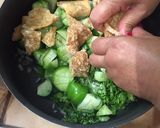 Foto del paso 2 de la receta: Chicharrón entomatado (verde)