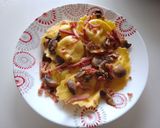 Foto del passaggio 3 della ricetta Ravioli funghi e speck