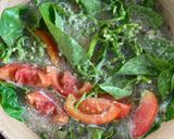 รูปขั้นตอนการทำที่ 2 ของ แกงผักปลังแหนมหมู🧄🌿🍅