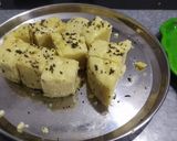 A picture of step 9 of Dhokla/ Moong Dal Dhokla.