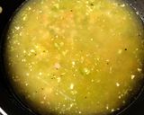 A picture of step 4 of Veg. Coriander Lemon Soup with Paneer and Lemongrass.