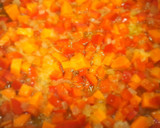 Foto del paso 2 de la receta: Patatas guisadas con pollo