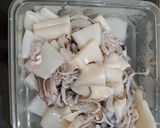 Foto langkah ke 1 dari resep Cumi Saos Telur asin.