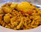 Foto del paso 6 de la receta: Fideuá de merluza y gambas con alioli