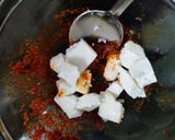 A picture of step 2 of Tandoori roti wrap.