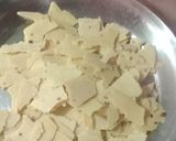 A picture of step 3 of Papad in gravy.