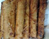 Hotdog Egg rolls with sweet and spicy sauce recipe step 6 photo