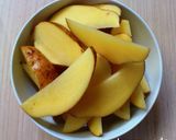Foto langkah ke 1 dari resep Potato wedges with BBQ Sauce.