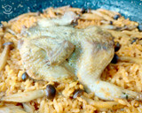 Foto del paso 7 de la receta: Arroz con codorniz y seta shimeji