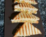 A picture of step 5 of White sauce chicken sandwich.