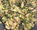 Foto del paso 4 de la receta: Quinoa con pollo y verduras al wok