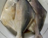 Foto langkah ke 1 dari resep Steam Ikan Bawal.