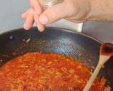 Une image de l'étape 4 de Rougail saucisse fumée(oignon confit)a la bien cousin!!!.