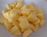 Foto del paso 3 de la receta: Gazpachuelo malagueño con marisco y lactonesa