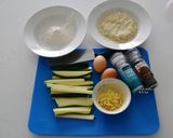 A picture of step 1 of Parmesan Zucchini baked.