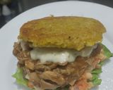 Foto del paso 12 de la receta: Arepa🥯de mazorca🌽rellena de pollo🍗, ensalada y salsa🍎tártara liviana🧆🥙🫓