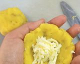 Foto del paso 3 de la receta: Arepas 🫓 de papa con queso 🧀✨