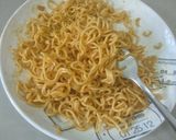 Foto langkah ke 4 dari resep Mie instan homemade.