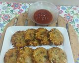 A picture of step 4 of Sabudana vada.