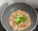 Foto langkah ke 3 dari resep Tumis Tauge.