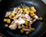 A picture of step 4 of Pad Thai Glass Noodles with Chicken Wrapped in Egg.