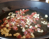 Foto del paso 2 de la receta: Tortilla de espinacas baby y jamón serrano