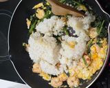 麻油菠菜蝦仁蛋炒飯的食譜步驟5照片
