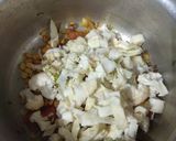 व्हेजिटेबल पंचमेल खिचडी (vegetable panchmel khichdi recipe in marathi) रेसिपी स्टेप 6 फोटो 