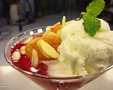 A picture of step 4 of Khubani ka Meetha.