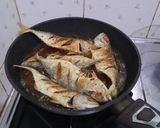 Foto langkah ke 1 dari resep Ikan Kembung Sambal Nanas.
