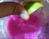 Foto langkah ke 2 dari resep Es Lilin Buah Naga.