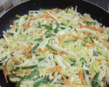 Foto langkah ke 4 dari resep Fuyunghai isi Sayuran.