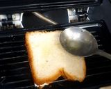 A picture of step 4 of Malai sandwich.