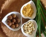 Hình bước làm 2 của món Chè hạt sen, nhãn lồng giải nhiệt cho ngày hè oi ả