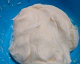 Foto langkah ke 2 dari resep Kue Semprit Susu 3 Bahan.
