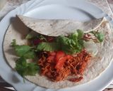 Csípős tépett csirkemell tortillába recept fázis 5 fotója