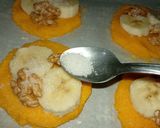 Foto del paso 5 de la receta: Galletas de maíz c/ banana y nuez