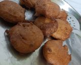 आटे के मीठे पुआ (aate ke meethe pua recipe in Hindi) रेसिपी चरण 5 फोटो