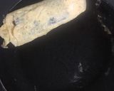 Foto langkah ke 3 dari resep Omelet Nori.